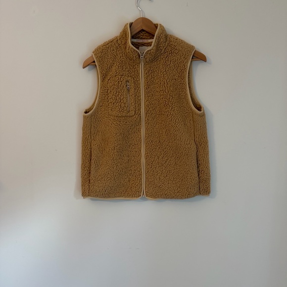 Lucky Brand Jackets & Blazers - Lucky Brand Tan Sherpa Vest